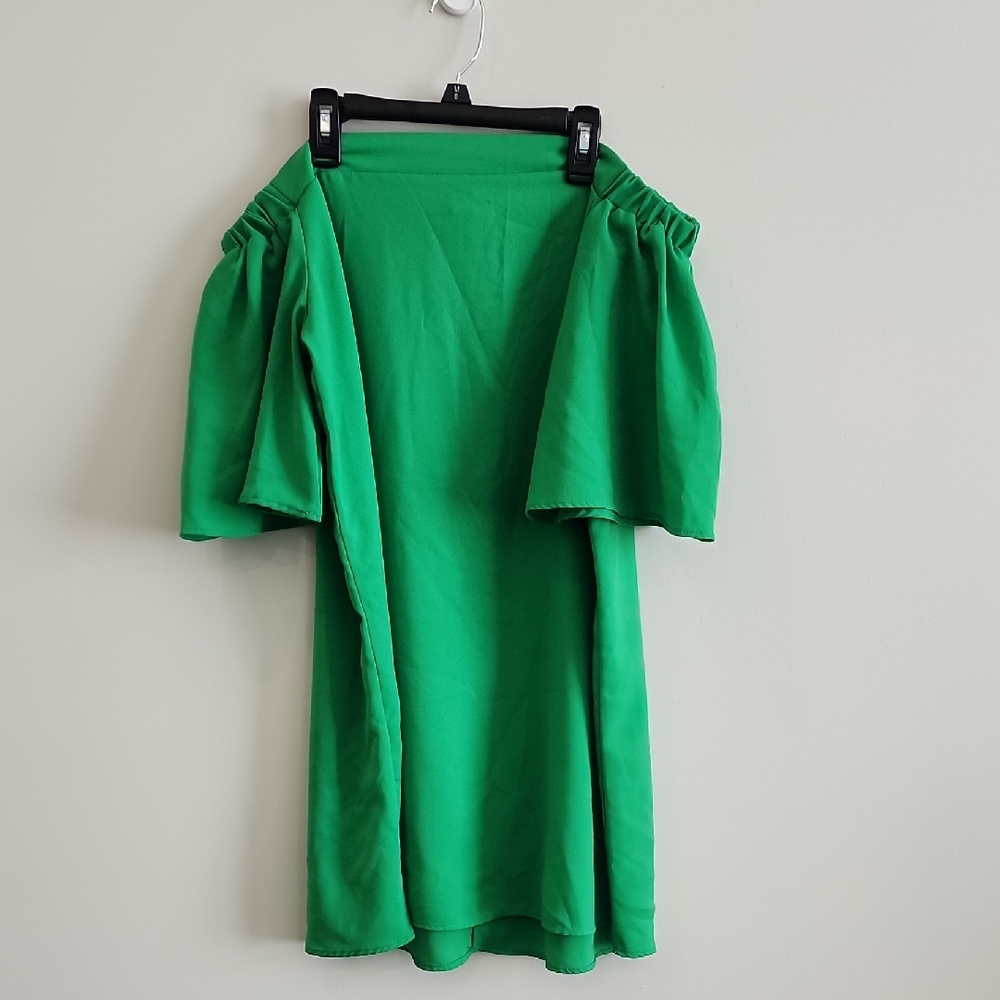 🔥2/$20 - Vibrant Green Off-Shoulder Dress by Another Story